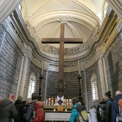 P1190959  Contiene 1413 teschi e...